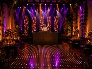 Painel de LED de alta definição integrado aos pacotes de DJ para casamento SP - Padoma Eventos