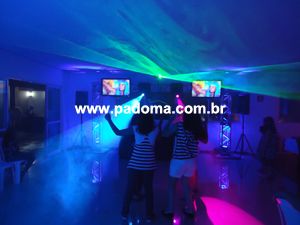 DJ para festa infantil com som profissional em salão de prédio